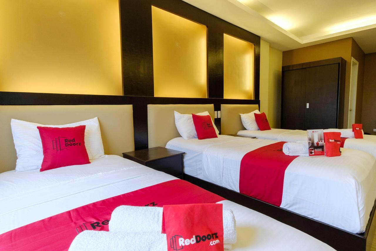 Hotel Reddoorz Premium Near Trinoma Quezon City Zewnętrze zdjęcie