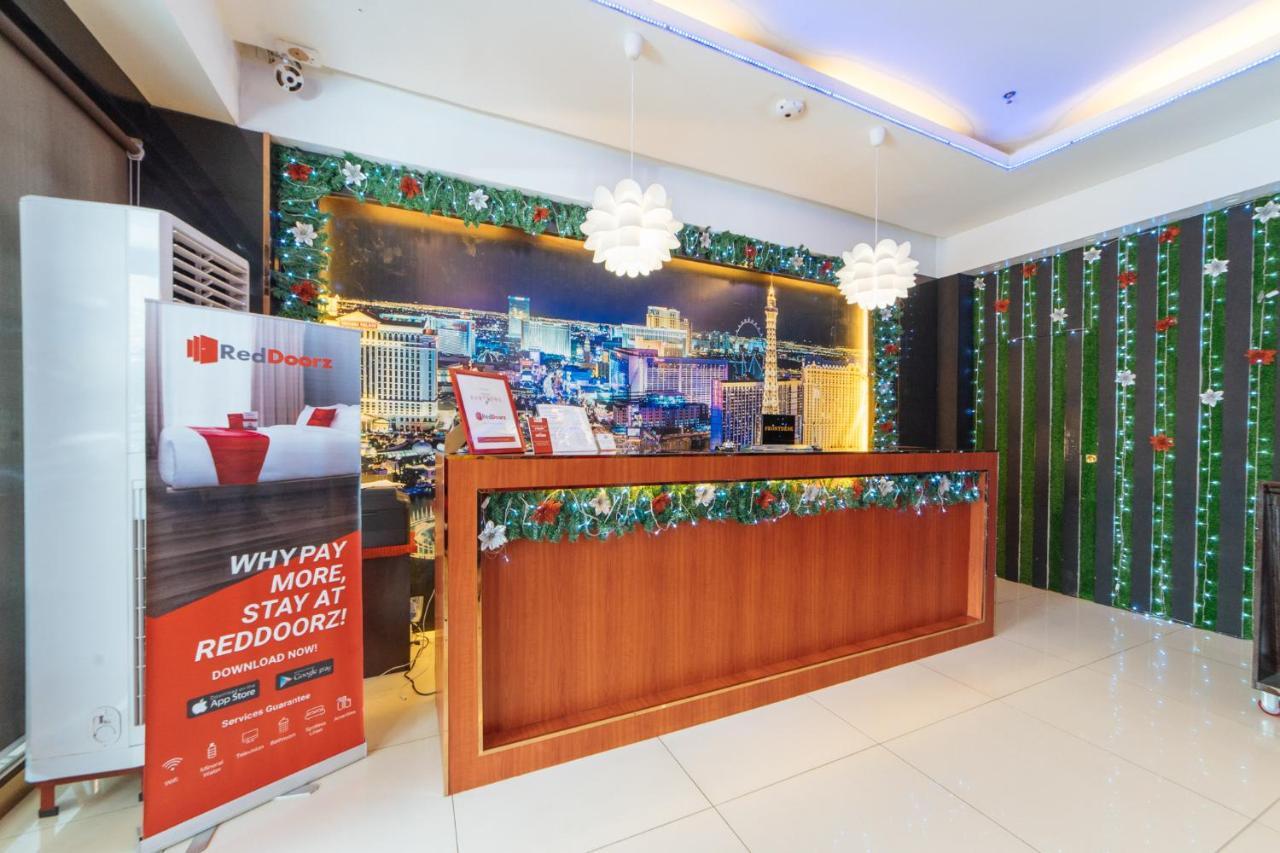 Hotel Reddoorz Premium Near Trinoma Quezon City Zewnętrze zdjęcie